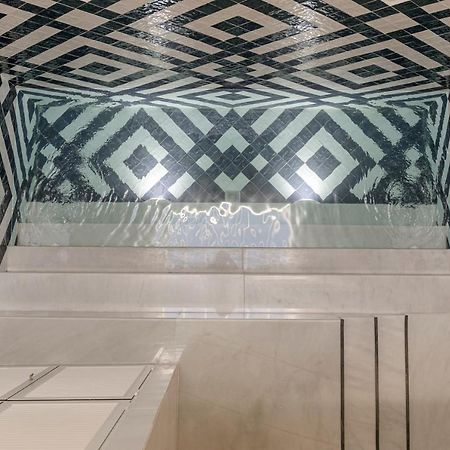 Aurora Terrace Apartments Севілья Екстер'єр фото