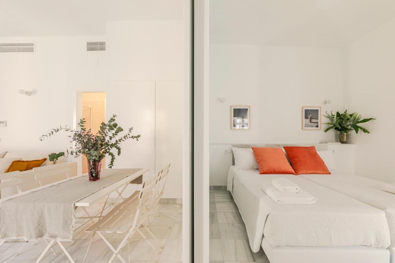 Aurora Terrace Apartments Севілья Екстер'єр фото