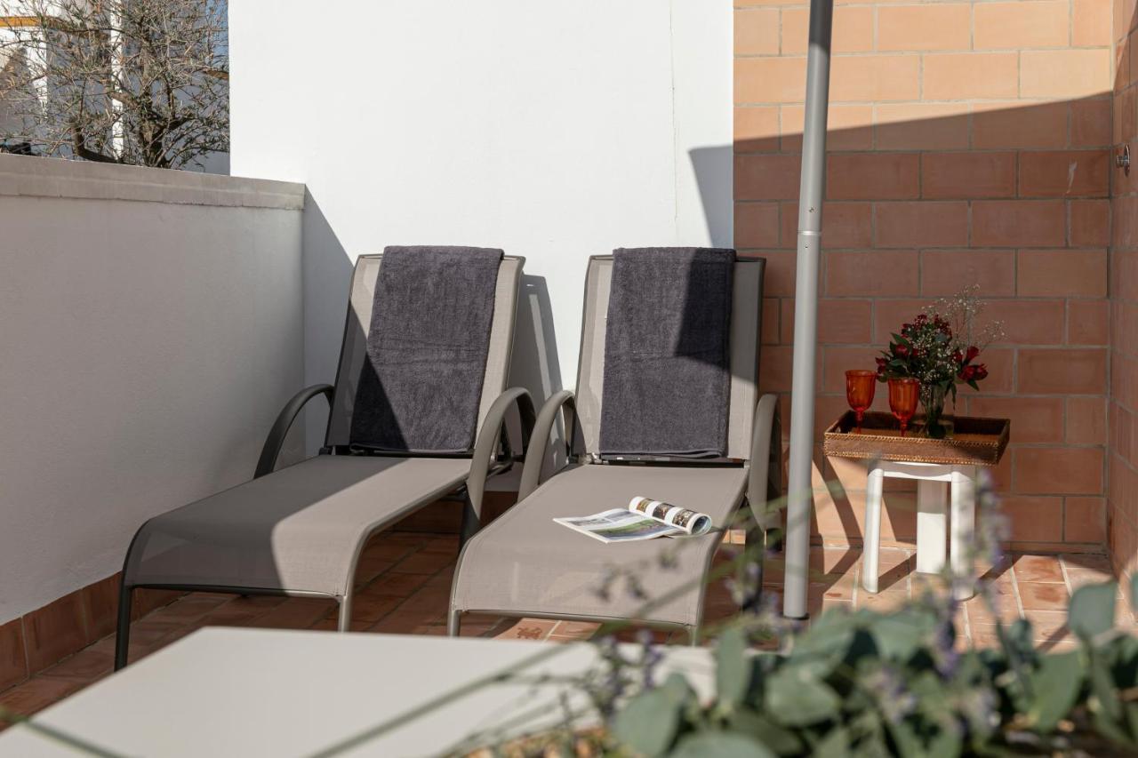 Aurora Terrace Apartments Севілья Екстер'єр фото