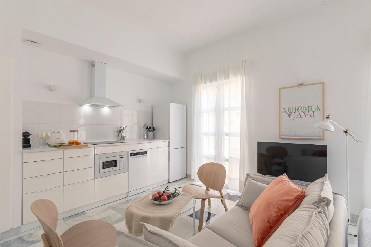Aurora Terrace Apartments Севілья Екстер'єр фото