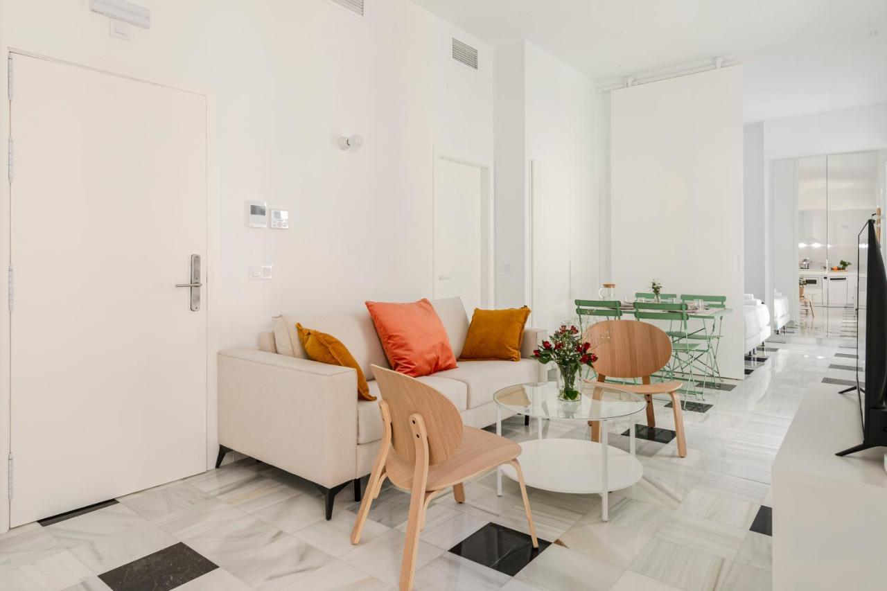 Aurora Terrace Apartments Севілья Екстер'єр фото