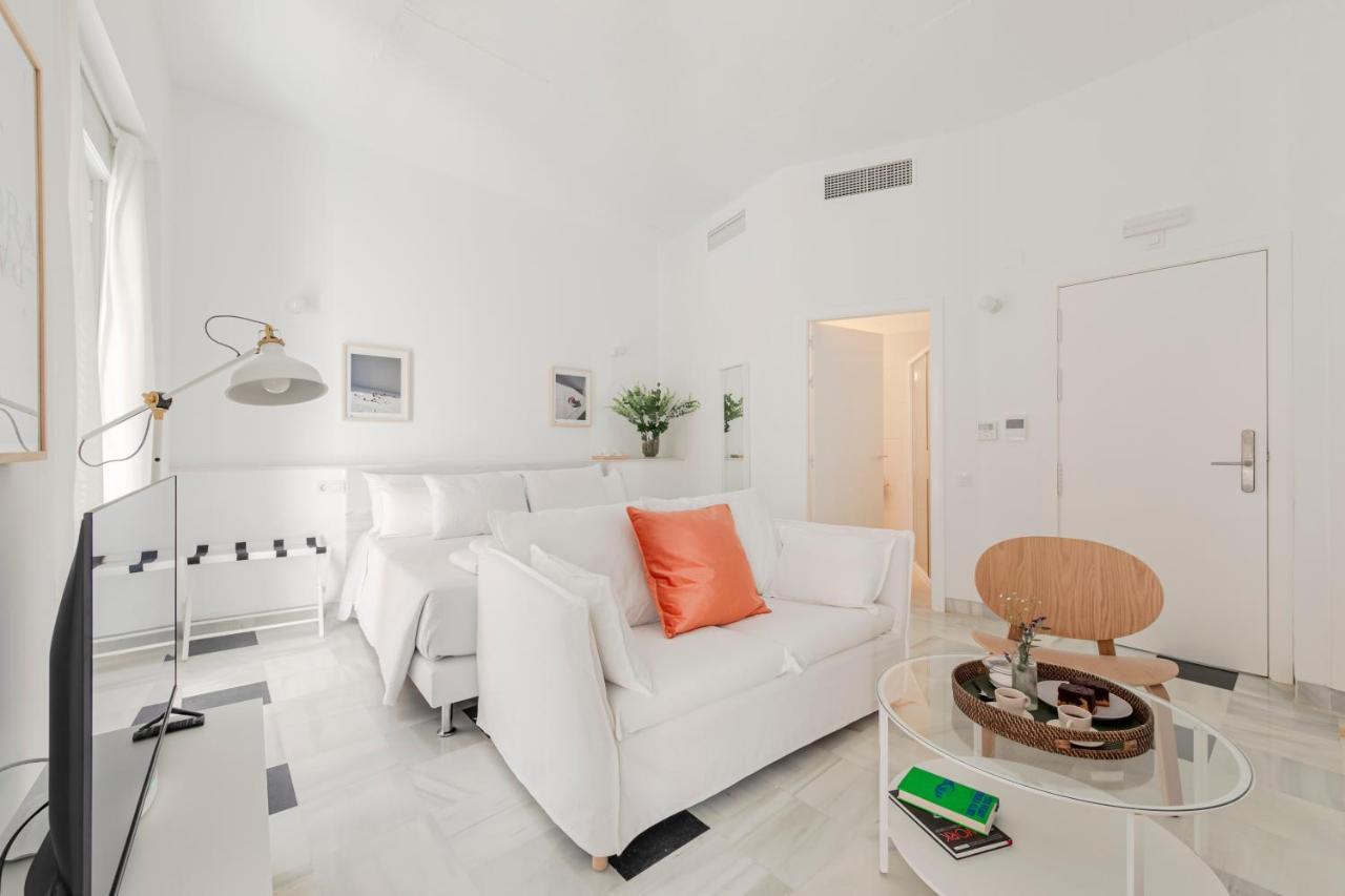 Aurora Terrace Apartments Севілья Екстер'єр фото